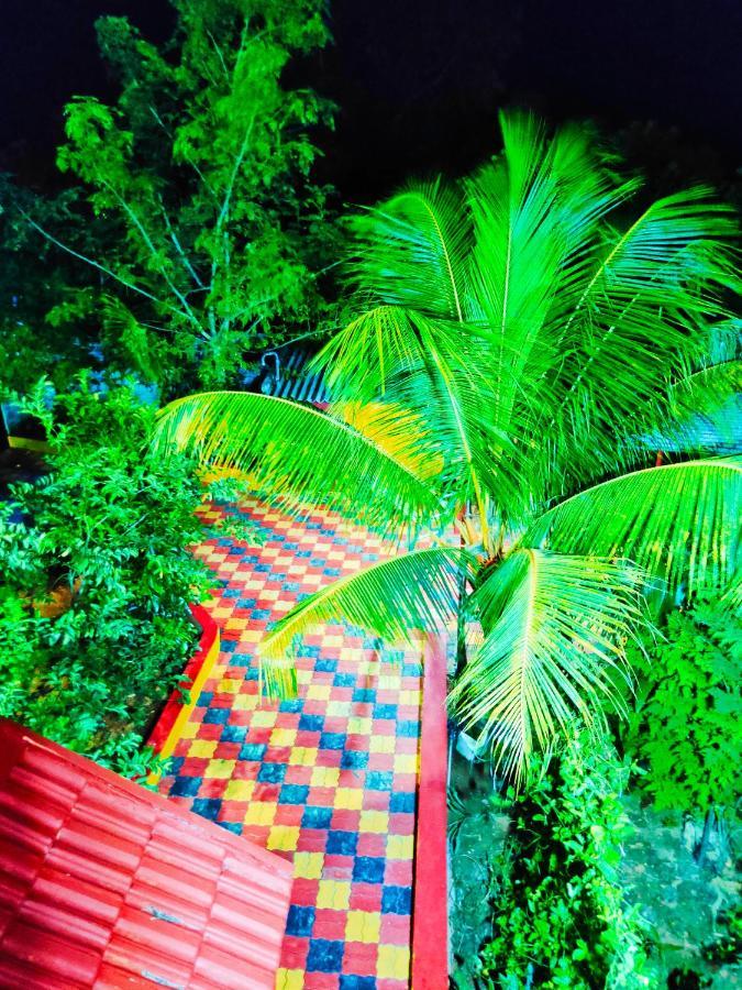 Smith Garden Farm House Auroville Pondicherry Esterno foto